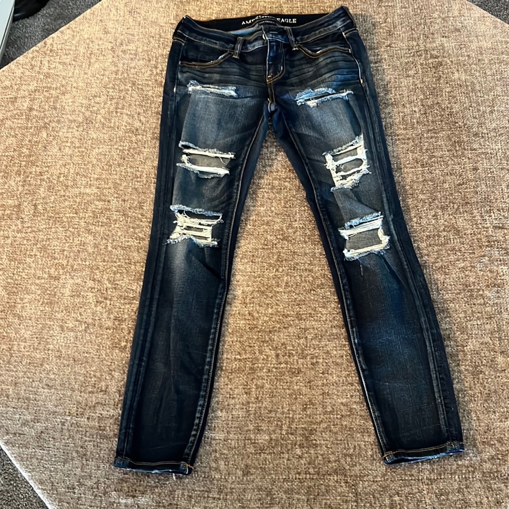 American eagle distressed jegging jeans size 4 short